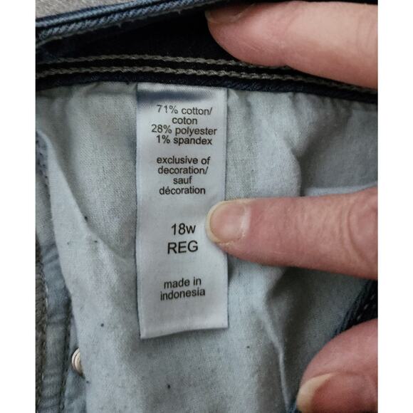 Maurices Womens Stretcj Blue Jeans Size 18 Reg - Picture 4 of 7